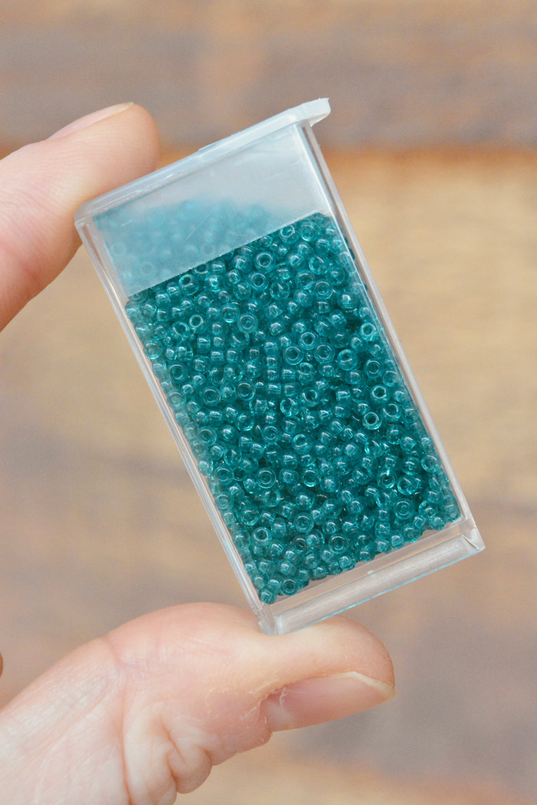 11/0 Transparent Teal