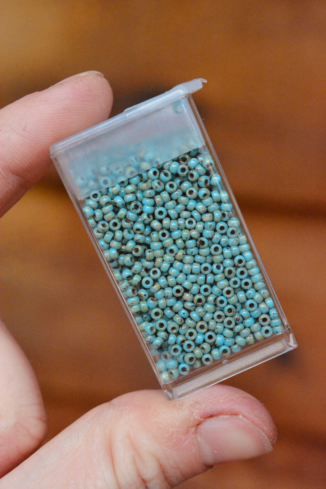 11/0 Opaque Turquoise Blue Picasso